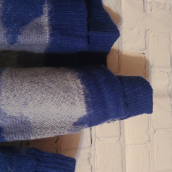 LOGO Lavish sweater 2X NWT - Picture 4 of 9